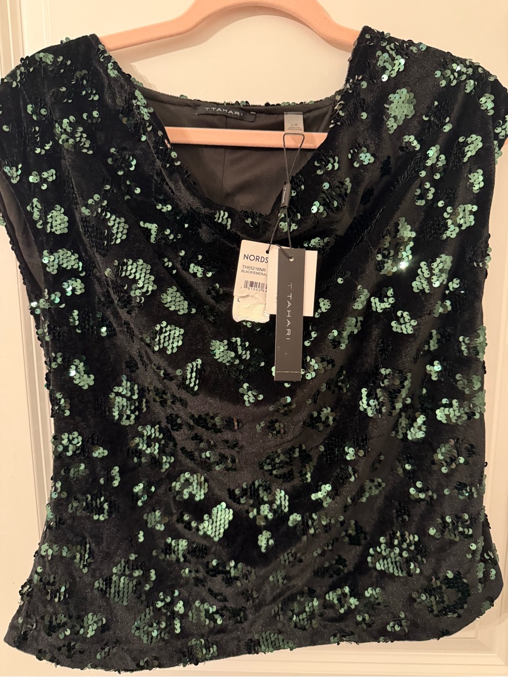 Tahari NWT Black Velvet Emerald Sequin Cap Sleeve Party Top L